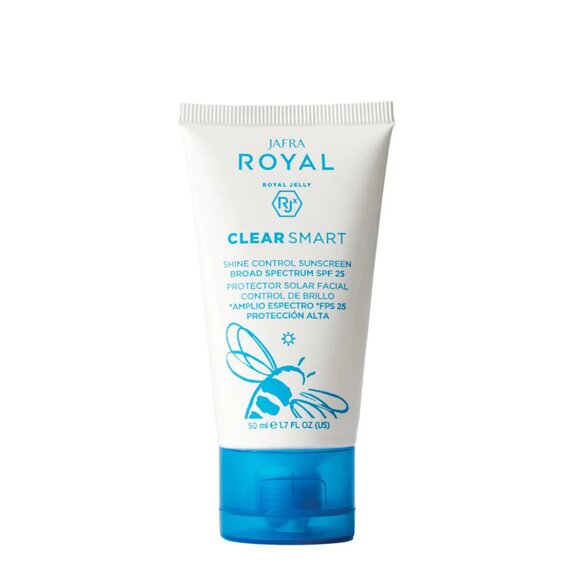 JAFRA ROYAL Clear Smart Shine Control Sunscreen Broad Spectrum SPF25 Retail: $39 - Picture 7 of 7
